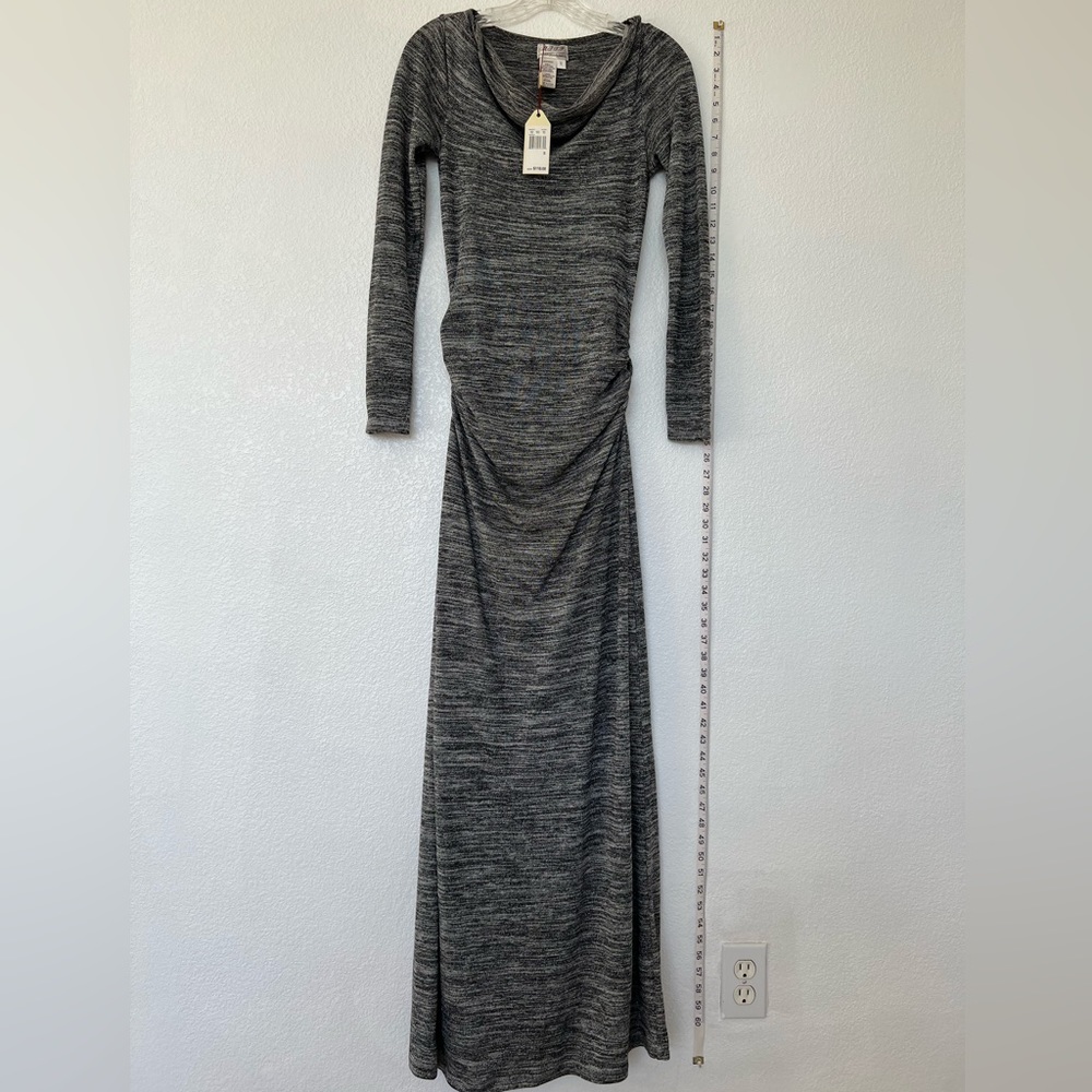 M.J.J.J M.J.J.J Max studio Silver dress with long sleeve